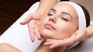 Lotus Hydravital Facial