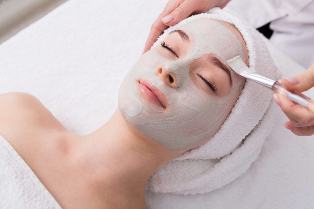 Lotus Hydravital Facial