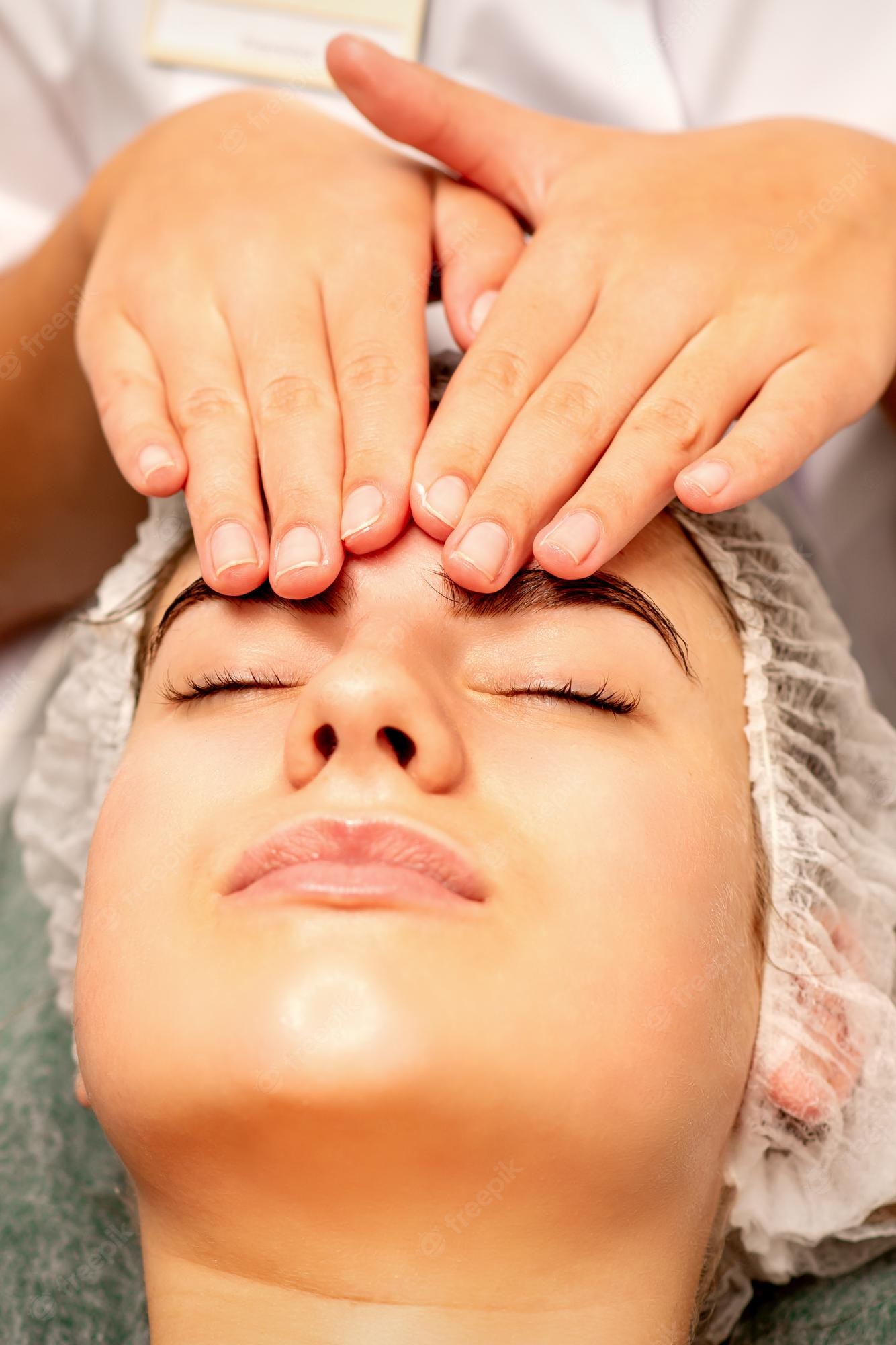 Lotus Hydravital Facial