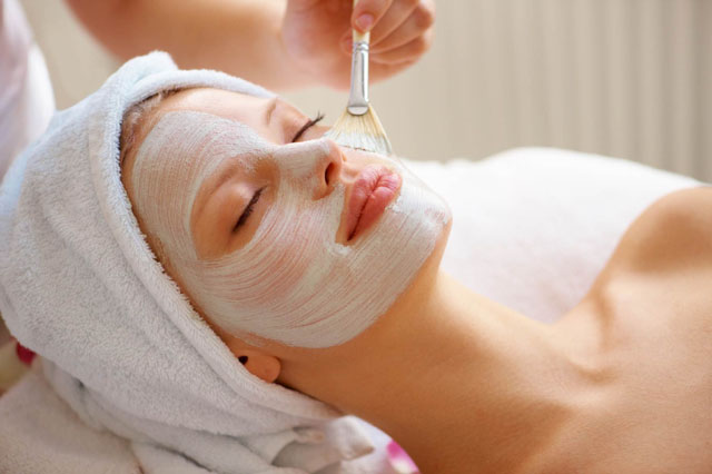 Lotus Hydravital Facial